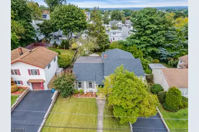 18 Mountainview Dr, Clifton, NJ 07013 - Photo 19