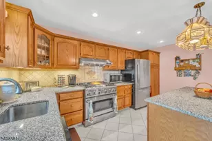 18 Mountainview Dr, Clifton, NJ 07013 - Photo 19