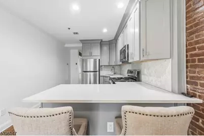 919 Park Ave #3R, Hoboken, NJ 07030 - Photo 5