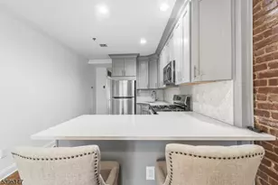 919 Park Ave, Hoboken, NJ 07030 - Photo 5