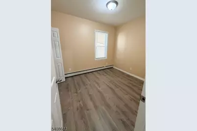 44 Hecker St, Newark, NJ 07103 - Photo 3