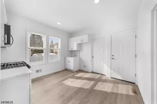 811 Jackson Ave, Linden, NJ 07036 - Photo 11