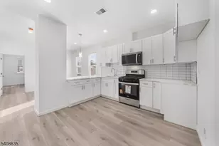 811 Jackson Ave, Linden, NJ 07036 - Photo 5