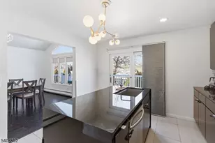 433 Chase Ave, Lyndhurst Township, NJ 07071 - Photo 9