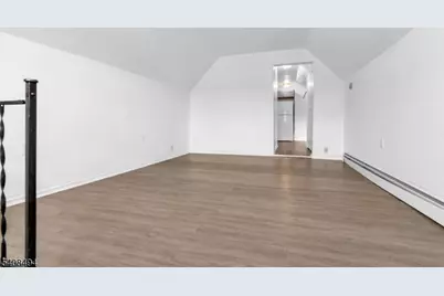 25 Kingsley St, West Orange Township, NJ 07052 - Photo 5