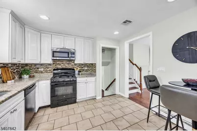 1022 Frank St, Roselle, NJ 07203 - Photo 11