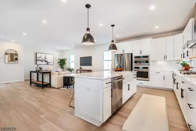 67 Willow Ln, Parsippany, NJ 07054 - Photo 9