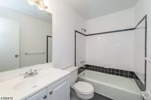 181 Long Hill Rd, Little Falls Township, NJ 07424 - Photo 11