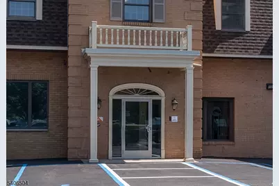 555 Goffle Rd, Ridgewood, NJ 07450 - Photo 5