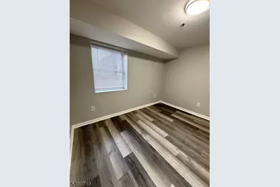 40-42 Hinsdale Pl, Newark, NJ 07104 - Photo 15