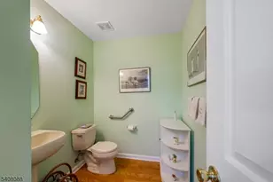 136 Crestview Ln, Mount Arlington, NJ 07856 - Photo 11