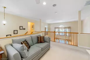 136 Crestview Ln, Mount Arlington, NJ 07856 - Photo 13