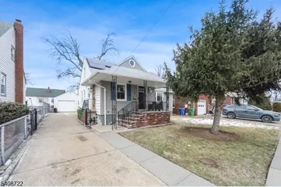 119 E 13th St, Linden, NJ 07036 - Photo 11