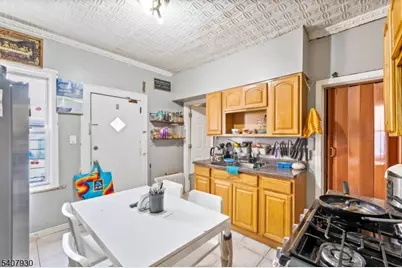 183 Walnut St, Paterson, NJ 07522 - Photo 37