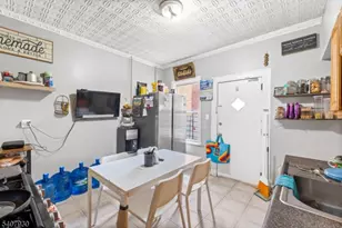 183 Walnut St, Paterson, NJ 07522 - Photo 35