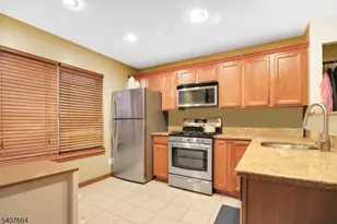 140 Lawrence St, New Brunswick, NJ 08901 - Photo 1