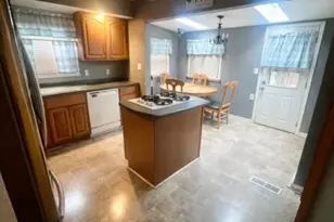 145 Pine St, Pompton Lakes, NJ 07442 - Photo 5