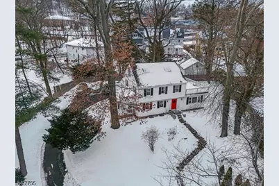 8 Highmont Ter, Montclair, NJ 07042 - Photo 3