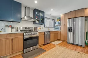 8 Highmont Terrace, Montclair, NJ 07042 - Photo 11