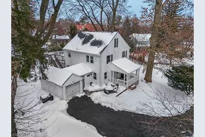 8 Highmont Ter, Montclair, NJ 07042 - Photo 5