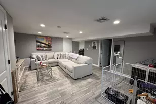 126 Riverside Ave, Lyndhurst Township, NJ 07071 - Photo 3