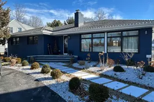 126 Riverside Ave, Lyndhurst Township, NJ 07071 - Photo 1