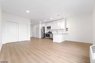 321 E 3rd St, Plainfield, NJ 07060 - Photo 13