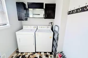 104 Bluebird Dr, Hillsborough Township, NJ 08844 - Photo 3