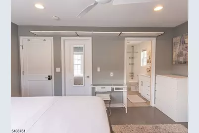 201 Catherine St #2, Elizabeth, NJ 07201 - Photo 11