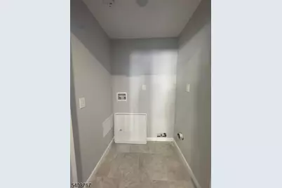 27 Isabella Ave 2nd Fl #2, Newark, NJ 07106 - Photo 5