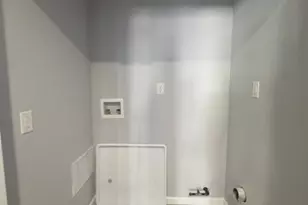 27 Isabella Ave 2nd Fl, Newark, NJ 07106 - Photo 5