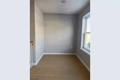 29 Isabella Ave 1st Fl #2, Newark, NJ 07106 - Photo 5