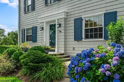 138 Alexander Ave, Montclair, NJ 07043 - Photo 3