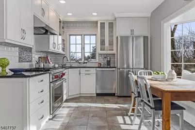 138 Alexander Ave, Montclair, NJ 07043 - Photo 11