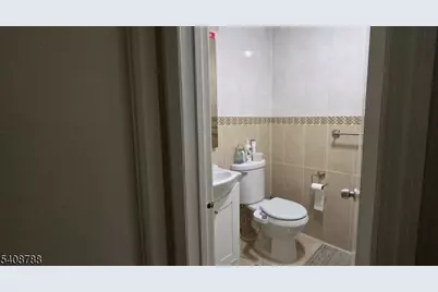 806 Edison Glen Ter #806, Edison Twp., NJ 08837 - Photo 5