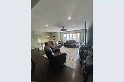 211 E 10th Ave, Roselle, NJ 07203 - Photo 3