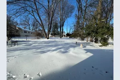 211 E 10th Ave, Roselle, NJ 07203 - Photo 17