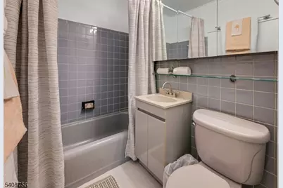 45 Wells Ct, Bloomfield, NJ 07003 - Photo 13