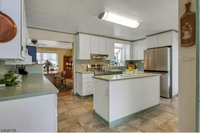 45 Wells Ct, Bloomfield, NJ 07003 - Photo 9