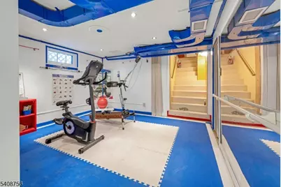 45 Wells Ct, Bloomfield, NJ 07003 - Photo 19