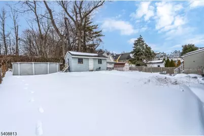 243 N 12th Pl, Prospect Park, NJ 07508 - Photo 13