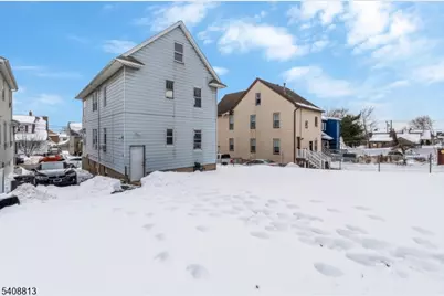 243 N 12th Pl, Prospect Park, NJ 07508 - Photo 17