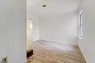 5 Leahy Ct, Franklin Township, NJ 08873 - Photo 11