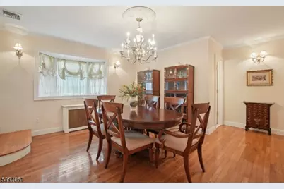 12 Edgewood Rd, Edison Twp., NJ 08820 - Photo 11