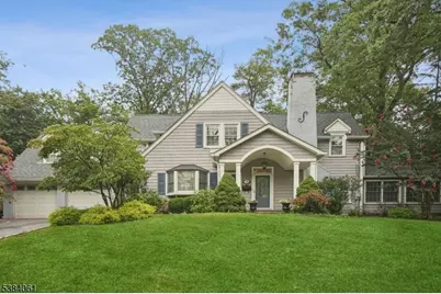 12 Edgewood Rd, Edison Twp., NJ 08820 - Photo 1