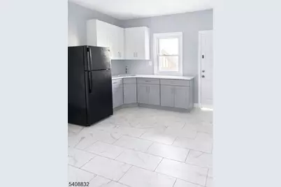 711 E 18th St, Paterson, NJ 07501 - Photo 3