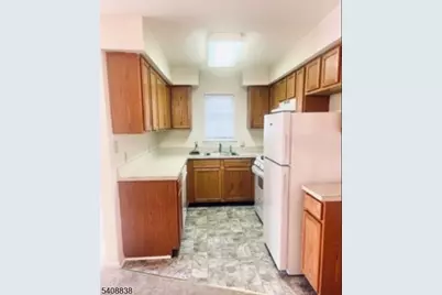 64 Isabella Ave, Newark, NJ 07106 - Photo 3