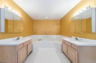 25 Buckingham Ct, Randolph Township, NJ 07869 - Photo 13