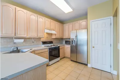 25 Buckingham Ct, Randolph Township, NJ 07869 - Photo 9