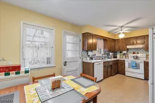 12 Lake Ave, Franklin Township, NJ 08873 - Photo 9